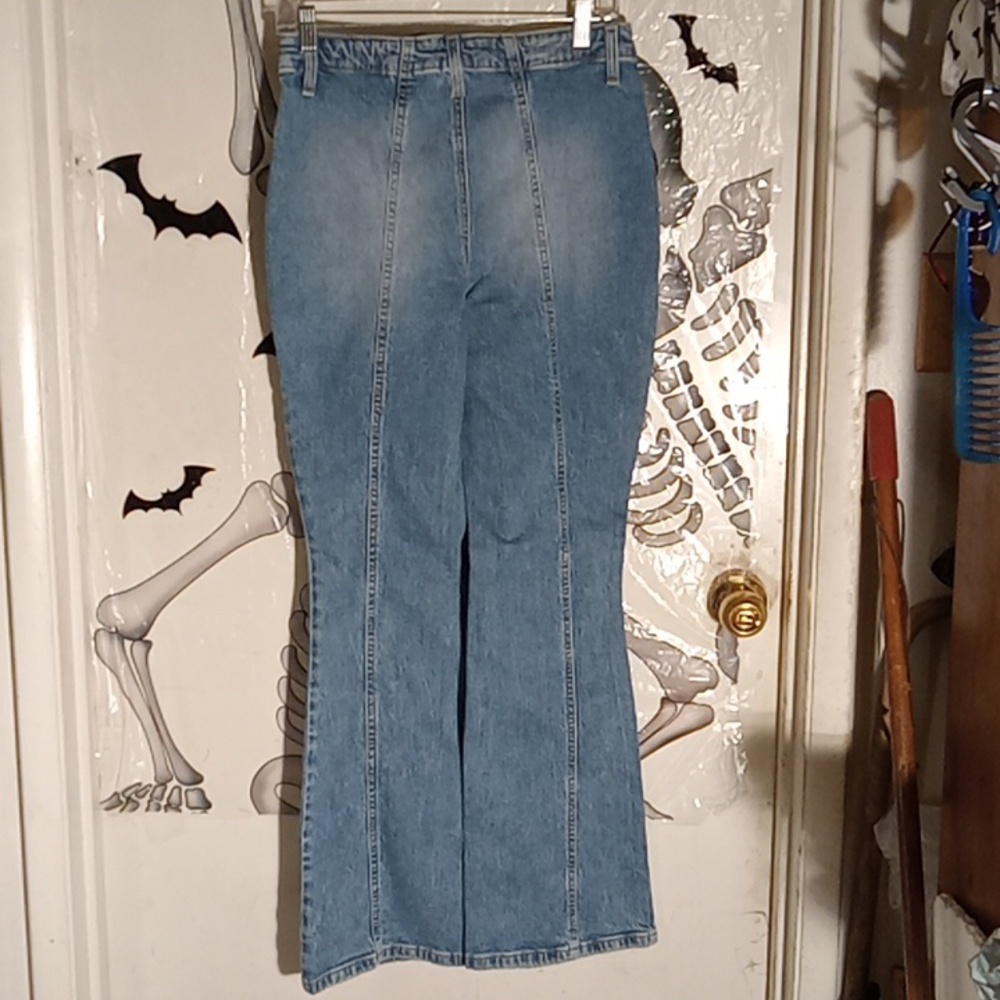 Woman's jeans, good stretch blue. 8 regular. High-rise flare. - Picture 2 of 10